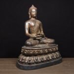 Shakyamuni Buddha (释迦牟尼佛) Copper Statue – Peace & Wisdom · 29.5 cm - Image 2