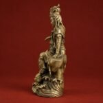 Guanyin (观音菩萨) Antique Bronze Statue – Compassion, Protection & Family Harmony · 12.3 cm - Image 3